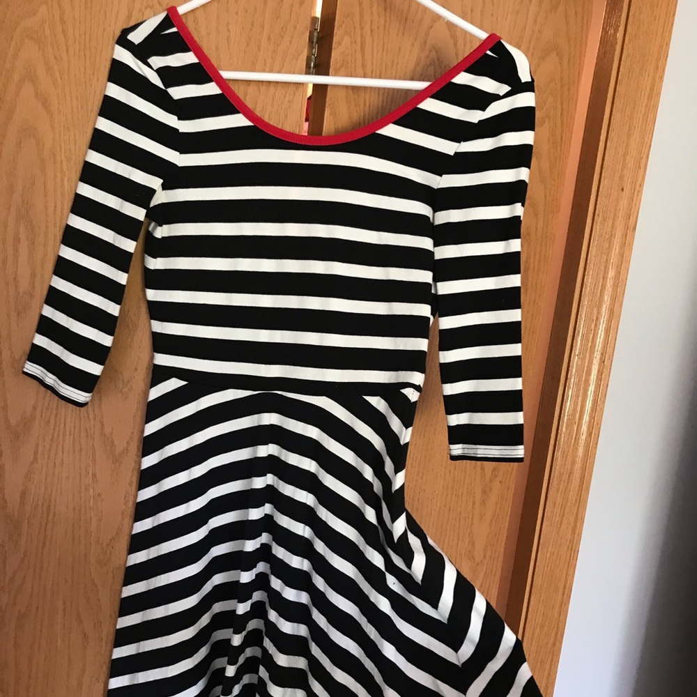 Black and white striped express dress!